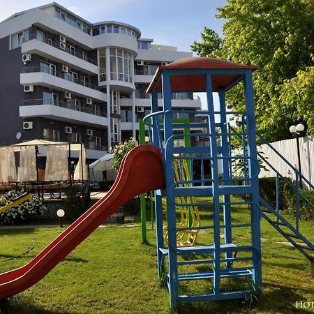 Apartments Danita & Restaurant&Pool Bar Varna Dış mekan fotoğraf