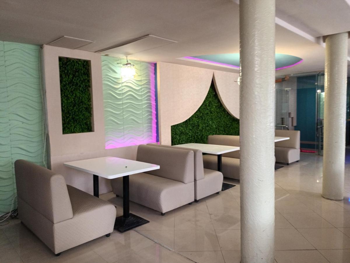 Apartments Danita & Restaurant&Pool Bar Varna Dış mekan fotoğraf