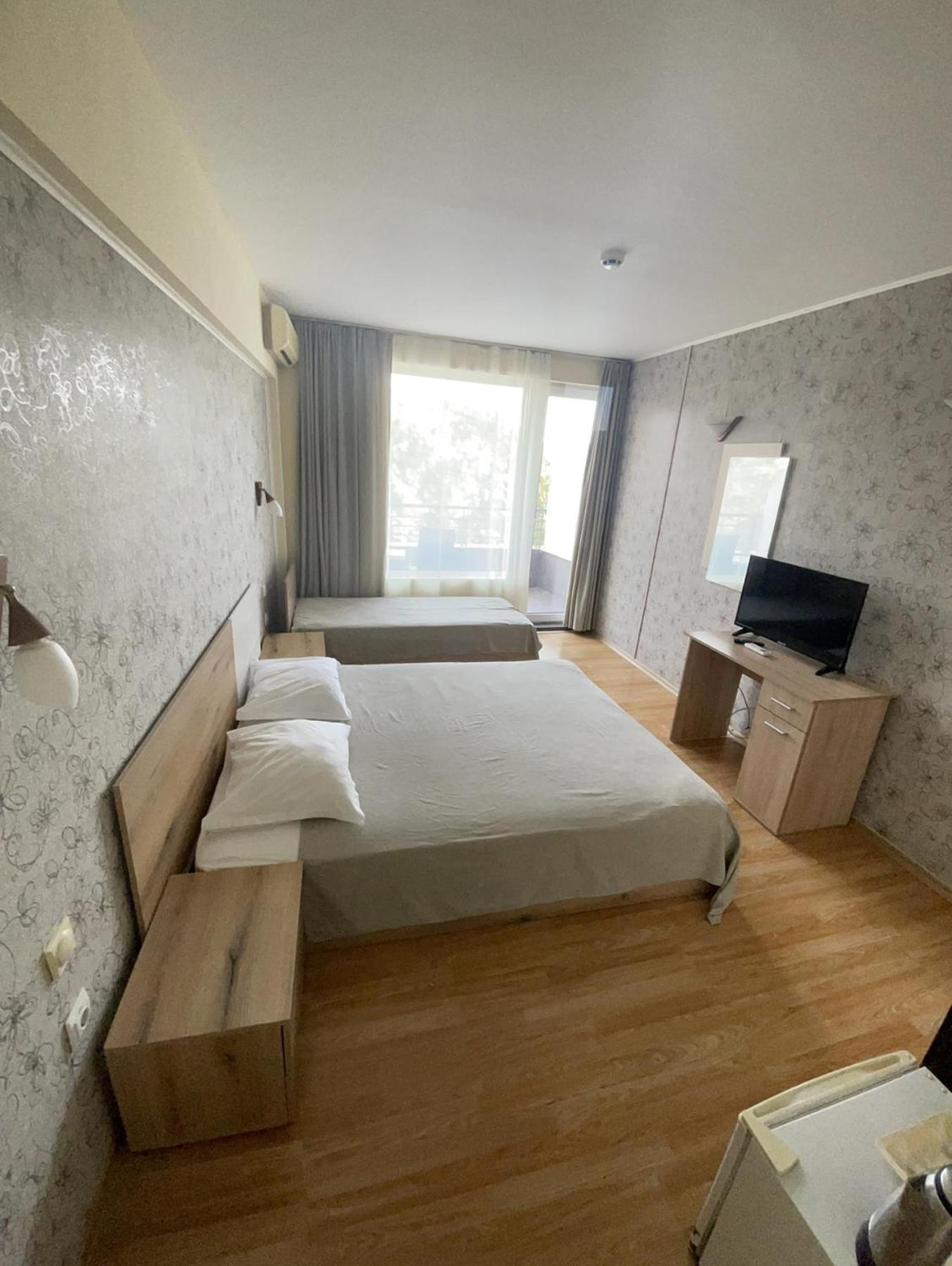 Apartments Danita & Restaurant&Pool Bar Varna Dış mekan fotoğraf