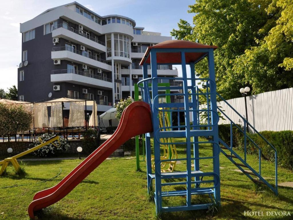 Apartments Danita & Restaurant&Pool Bar Varna Dış mekan fotoğraf